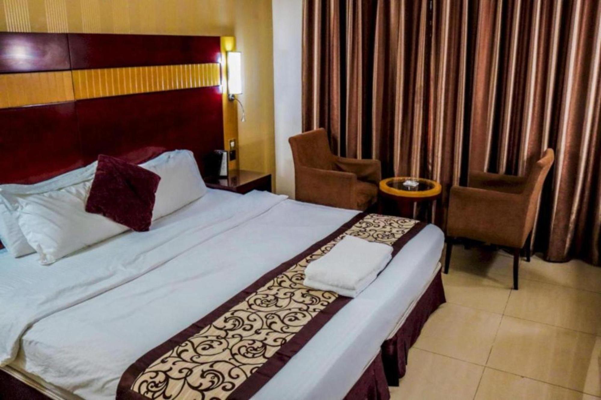 Hotel Belvilla Luxury Phoenix East 4*