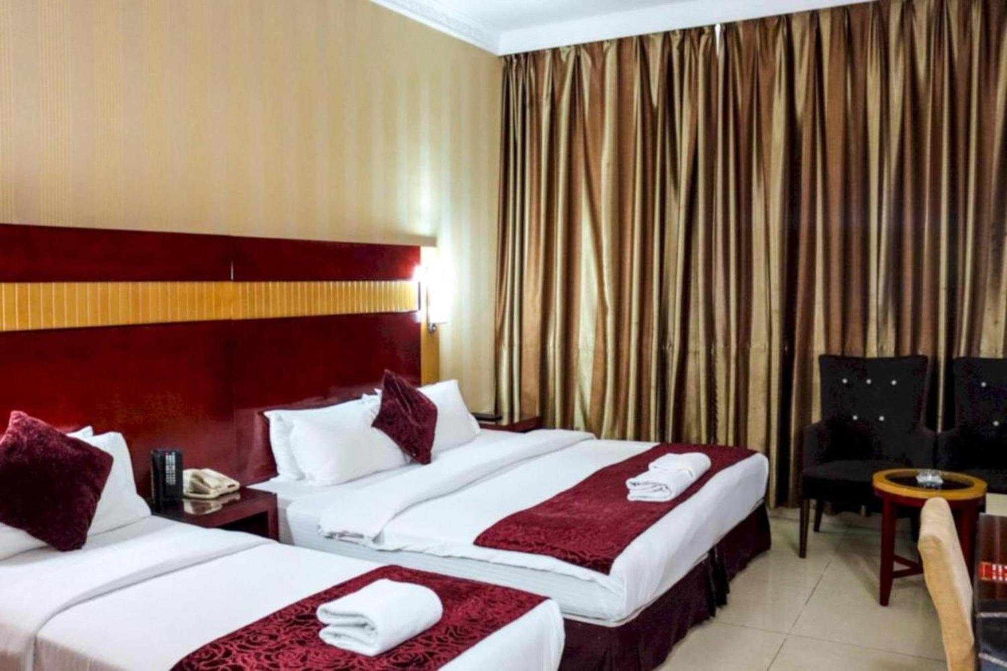 Belvilla Luxury Phoenix East Dubai