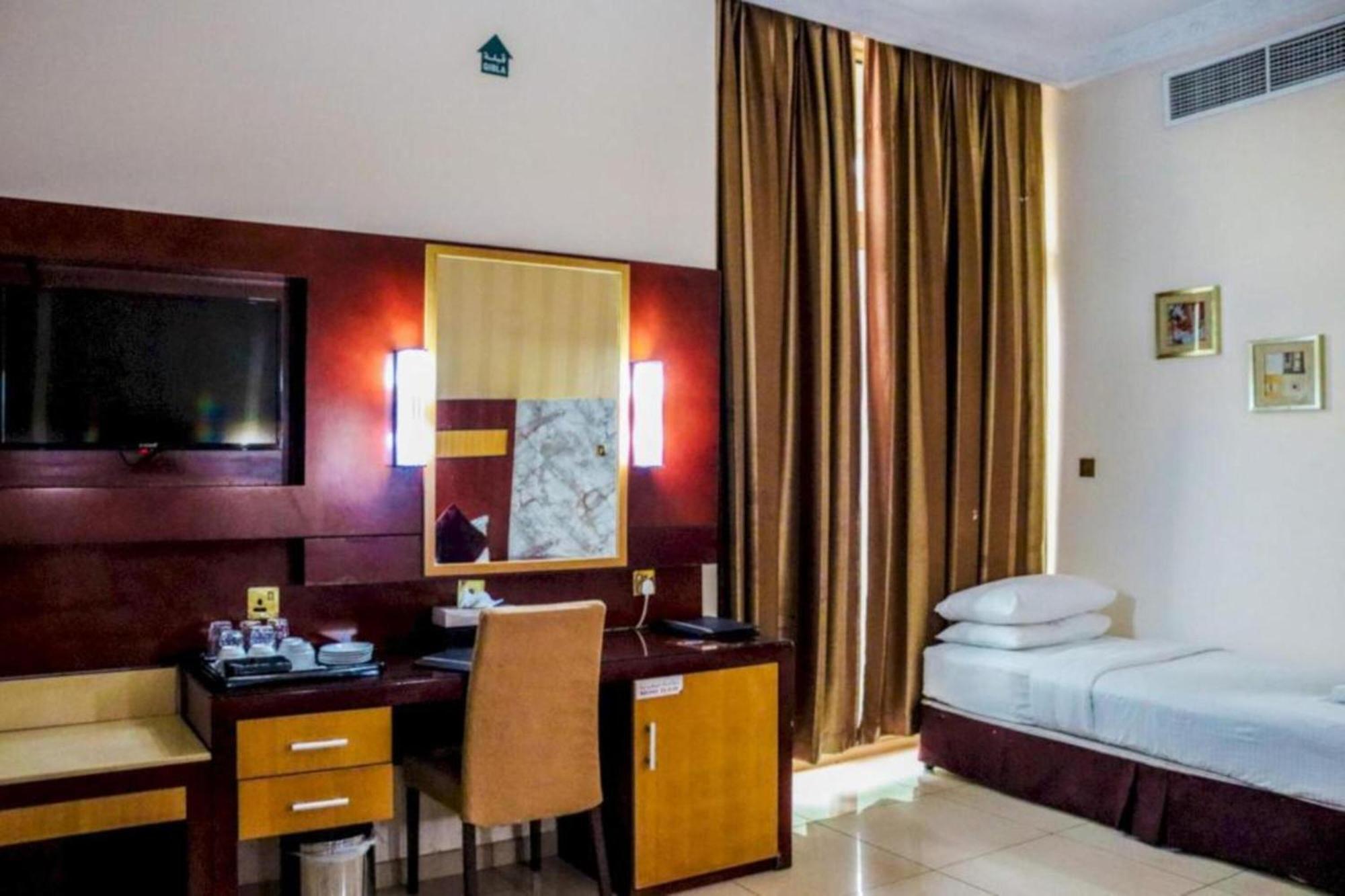 Belvilla Luxury Phoenix East Hotel 4*