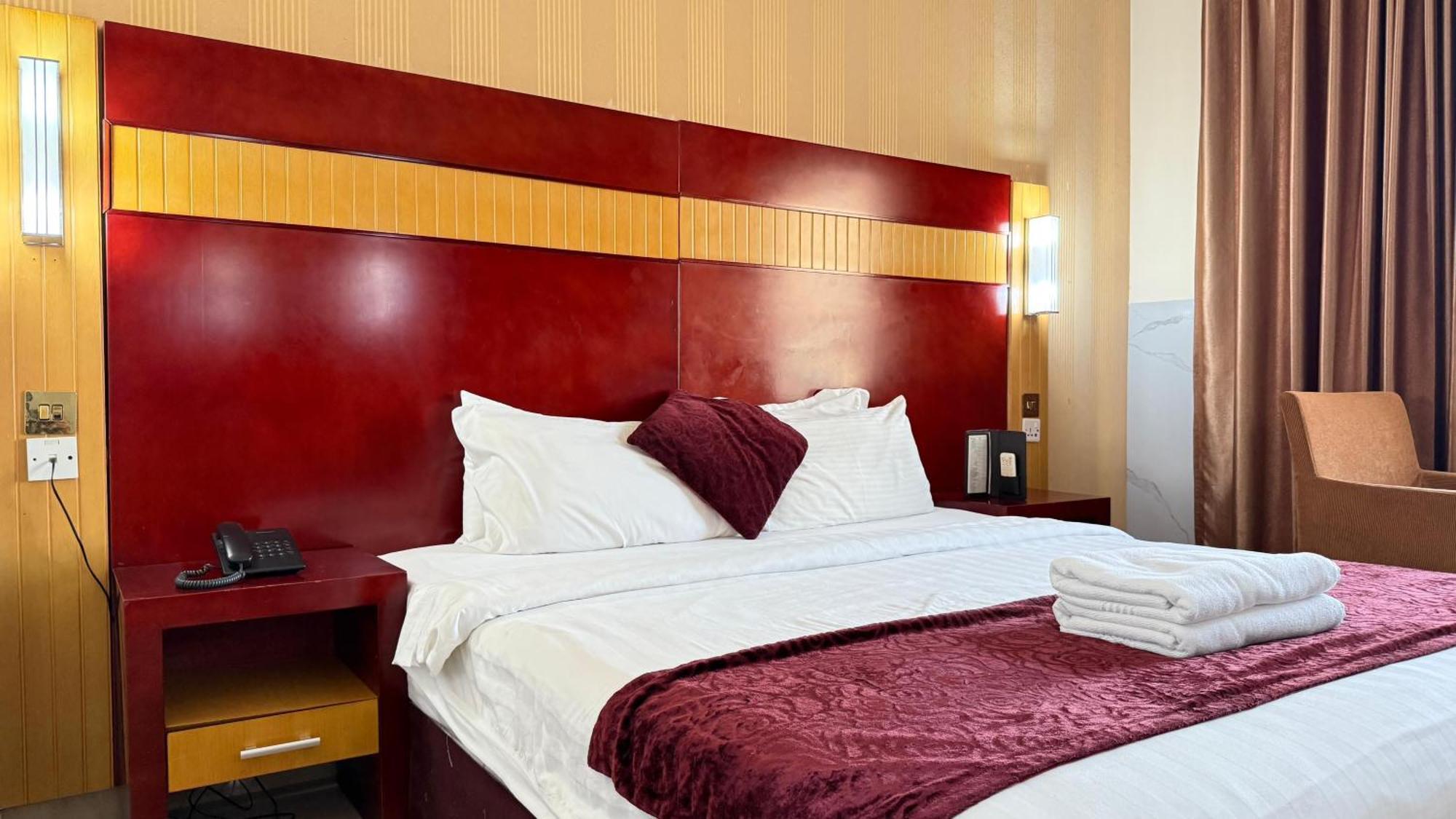 Hotel Belvilla Luxury Phoenix East 4*